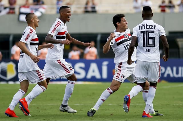 Hernanes - São Paulo x São Bento