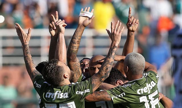 Em último jogo no Pacaembu, o Palmeiras venceu o Ceará por 2 a 1, no Brasileiro de 2018