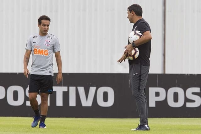 Jadson e Fábio Carille, no Corinthians