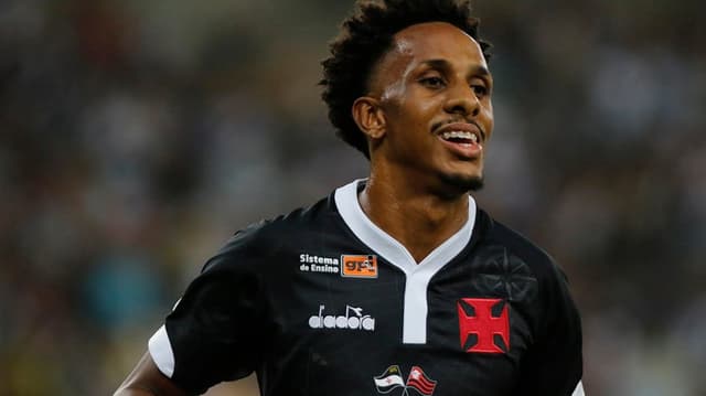 Lucas Mineiro fez um dos gols da classificação do Vasco à final da Taça Guanabara. Confira a seguir a galeria LANCE! do jogo