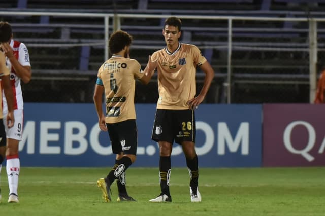 Felipe Aguilar e Victor Ferraz - Santos