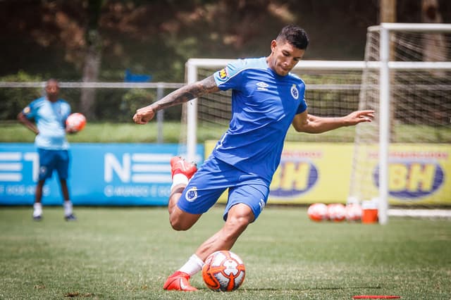 Romero tem sido bastante utilizado em sua posição de origem, no meio de campo em 2019