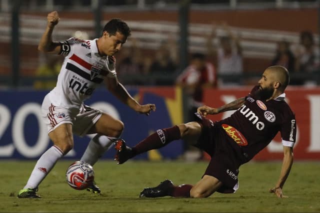 Hernanes - São Paulo x Ferroviária