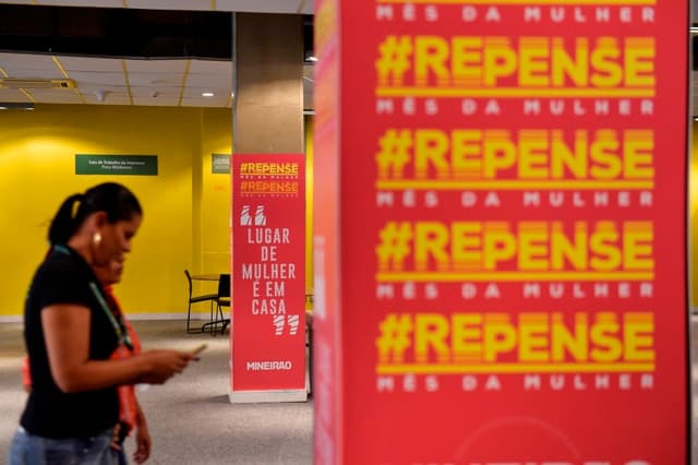 A ação quer conscientizar que o estádio de futebol deve ser um lugar bom tanto para homens quanto para mulheres