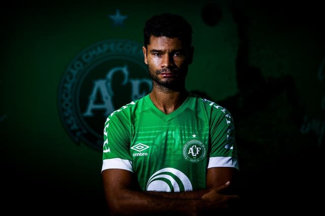 Gum anunciado pela Chapecoense