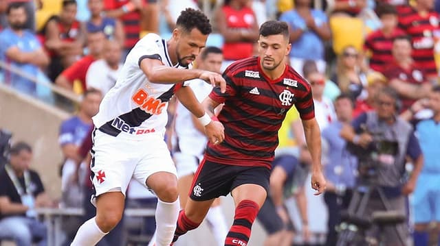 Vasco x Flamengo Bruno Silva e Arrascaeta