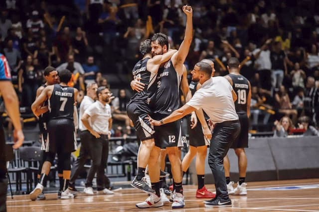 NBB - Corinthians se classifica às quartas