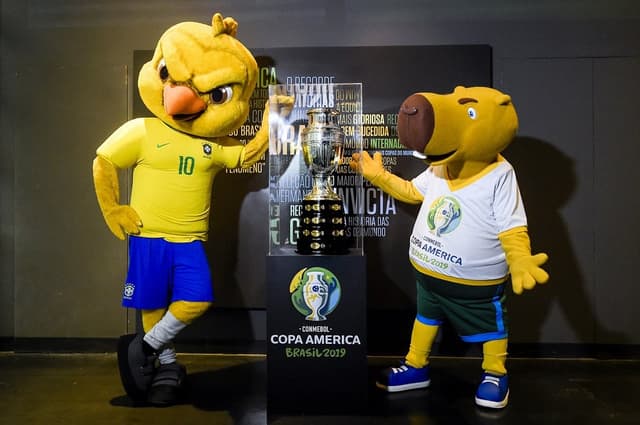 Mascotes da Seleção Brasileira e da Copa América