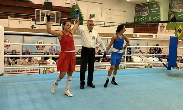 Beatriz Ferreira comemora vitória durante a Classificatória das Américas de boxe para o Pan de Lima-2019 (Crédito: Divulgação)