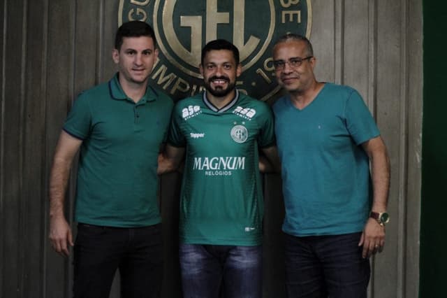 Anunciado pelo Guarani, Éder Luís jogará em um segundo clube na temporada de 2019. O atacante de 33 anos iniciou o ano no São Bento, onde atuou em oito jogos jogos e marcou dois gols. Revelado pelo Atlético-MG, Éder acumula passagens por grandes equipes do cenário nacional, como São Paulo e Vasco.&nbsp; O atacante integra lista com veteranos que já atuaram em diversas equipes do país. Veja&nbsp;&nbsp;onde estão alguns andarilhos do futebol brasileiro.<br>