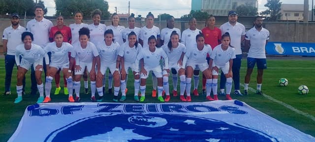 O time feminino do Cruzeiro já venceu dois jogos e se credencia a uma vaga nos mata-mata do Brasileiro A2