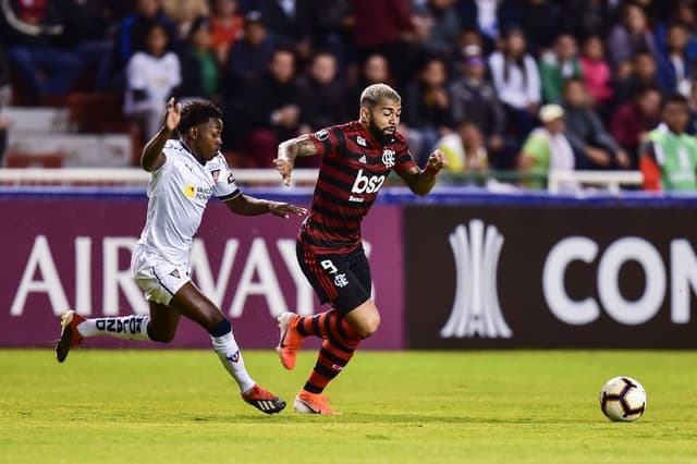 LDU x Flamengo Gabigol