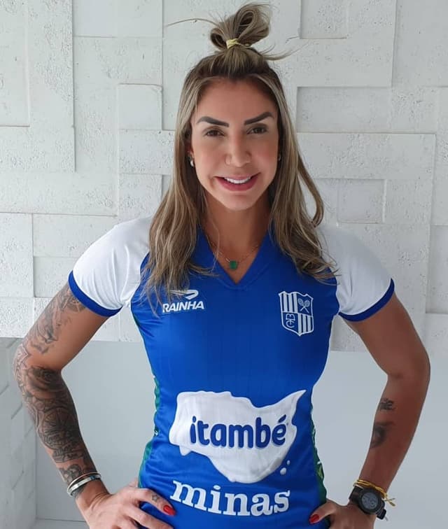 Thaisa volta ao Minas após 14 anos