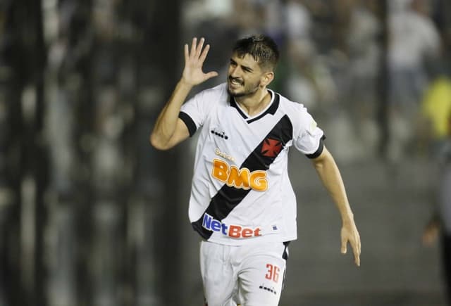 Na estreia do técnico Vanderlei Luxemburgo, o Vasco teve uma atuação ruim e ficou apenas no empate em 1 a 1 com o Avaí, neste domingo, em São Januário, pelo Brasileirão.&nbsp;Sidão, com boas defesas, Rossi, que deu assistência e Ricardo, autor do gol, foram os destaques. Confira as notas do LANCE! (por Lucas Rezende).