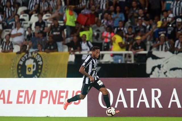 Gilson - Botafogo x Sol de America