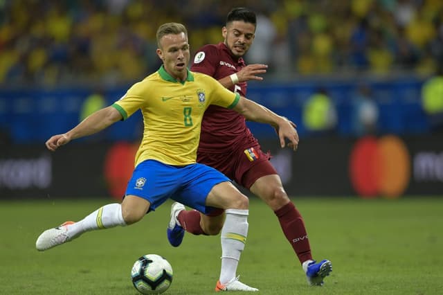 A Seleção Brasileira decepcionou o torcedor que foi à Fonte Nova ao ficar no empate sem gols com a Venezuela, pela segunda rodada do Grupo A da Copa América. A equipe fez uma partida de altos e baixos, com poucos jogadores acima da média (notas por Carlos Andrade)&nbsp;