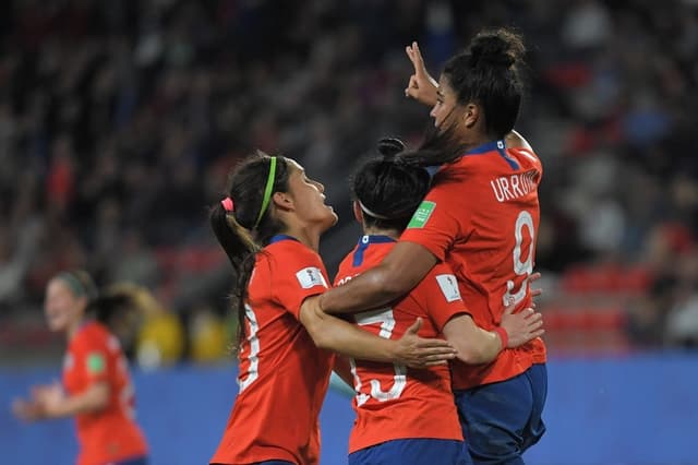 Chile x Tailandia