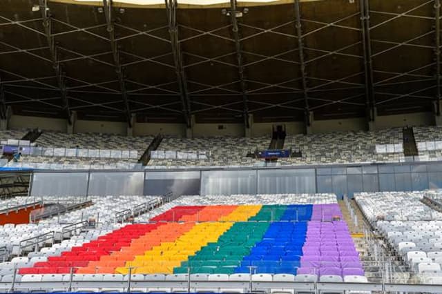 O Mineirão cobriu 420 cadeiras para simbolizar triste estatística