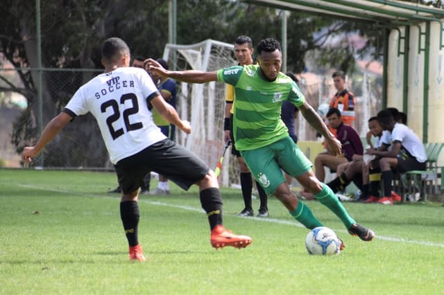 Sávio destaca o foco do América-MG na preparação para a Série B do Brasileiro