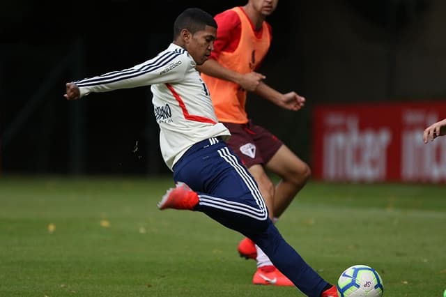 Raniel - Treino do São Paulo