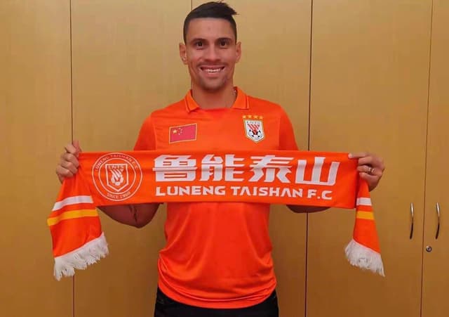 Moisés - Shandong Luneng