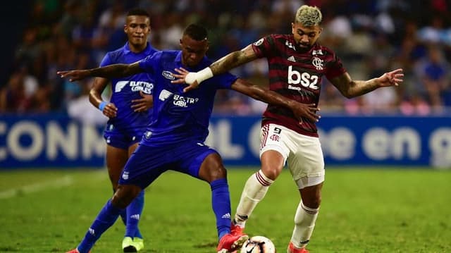 O Flamengo teve uma atuação ruim e perdeu por 2 a 0 para o Emelec, no Equador, no jogo de ida das oitavas de final da Libertadores. O resultado deixou o Rubro-Negro em situação complicada na competição. Veja abaixo as notas da equipe carioca por João Vítor Castanheira (joaovitor@lancenet.com.br).