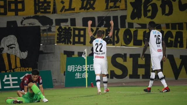 Matheus Savio faz primeiro gol no Japão