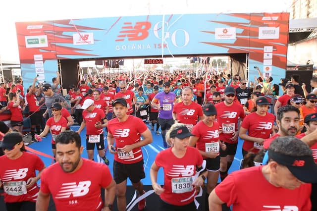 Largada da New Balance 15k Goiânia 2018 (Divulgação)