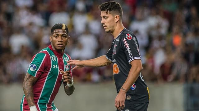 Fluminense x Corinthians - Yony González e Danilo Avelar