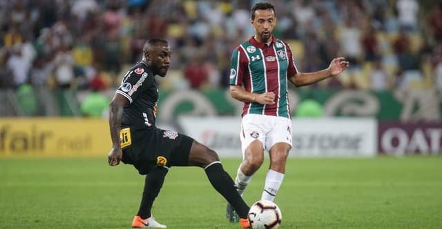 O Fluminense apenas empatou com o Corinthians, nesta quinta-feira, no Maracanã, e deu adeus à Copa Sul-Americana. A equipe paulista avançou no torneio por causa do gol qualificado, marcado fora de casa. A partida marcou a reestreia do técnico Oswaldo de Oliveira pelo Tricolor. No entanto, o treinador não teve motivos para sorrir. Nenê, Muriel e&nbsp;Pablo Dyego ficaram com as melhores avaliações do LANCE! pelo time carioca (Notas por Gabriel Carvalho dos Santos Rodrigues - gabrielrodrigues@lancenet.com.br)