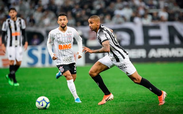 Corinthians x Atlético-MG - Jair