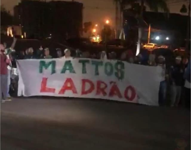 Protesto - Mancha Alviverde - Mattos