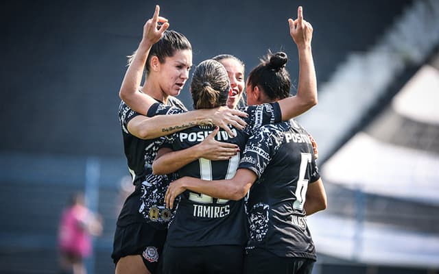 Corinthians x Flamengo - Futebol Feminino