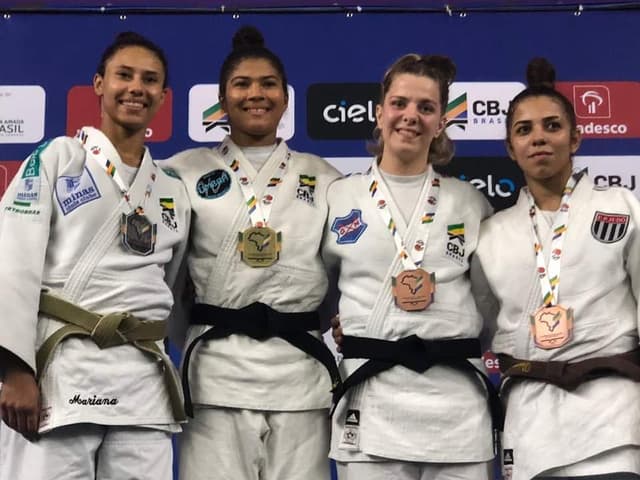 Equipe Umbra/Vasco conquistou duas medalhas no Brasileiro Sub-21 na Bahia neste mês (Foto: Divulgação)