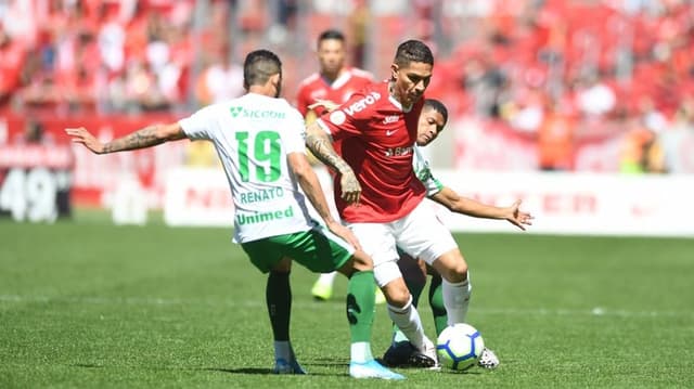 Internacional x Chapecoense - Guerrero