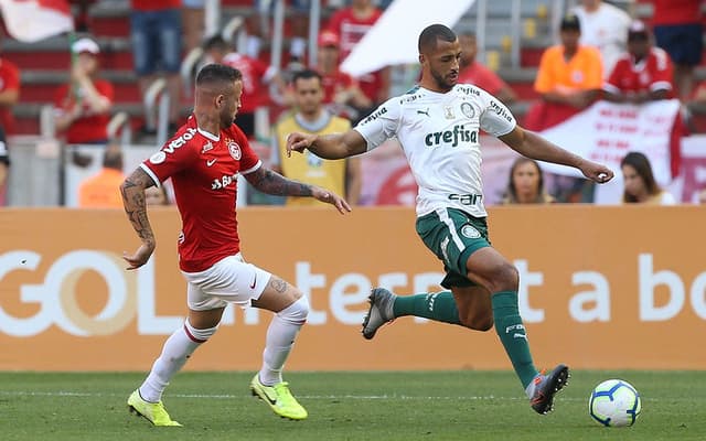 Internacional x Palmeiras - Vitor Hugo