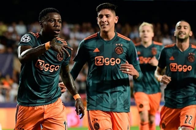 Valencia x Ajax