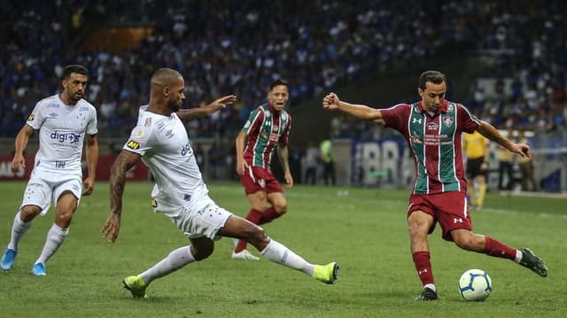 Cruzeiro x Fluminense - Dedé e Nenê