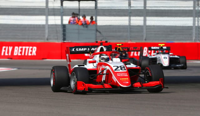 Carro da FIA F3 da Prema pilotado pelo campeão Robert Schwartzman