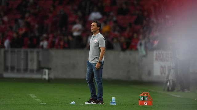 Internacional x Athletico-PR - Zé Ricardo