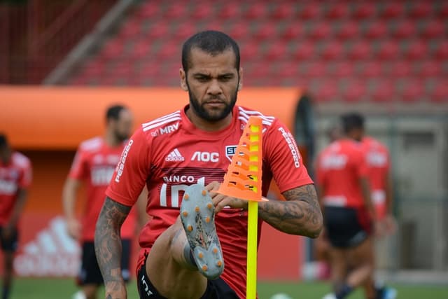 Daniel Alves - Treino São Paulo