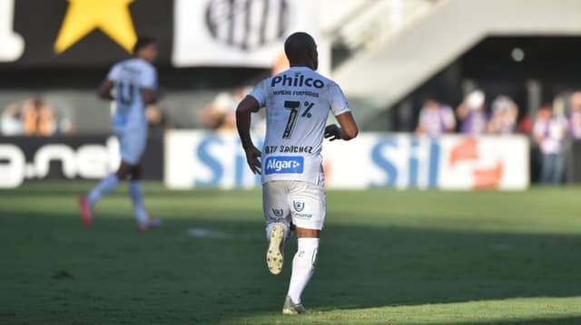 Santos x São Paulo - Sánchez