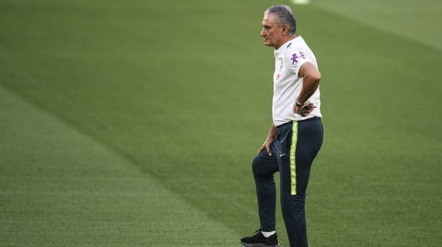 Técnico Tite durante treino desta segunda-feira 18.11.19