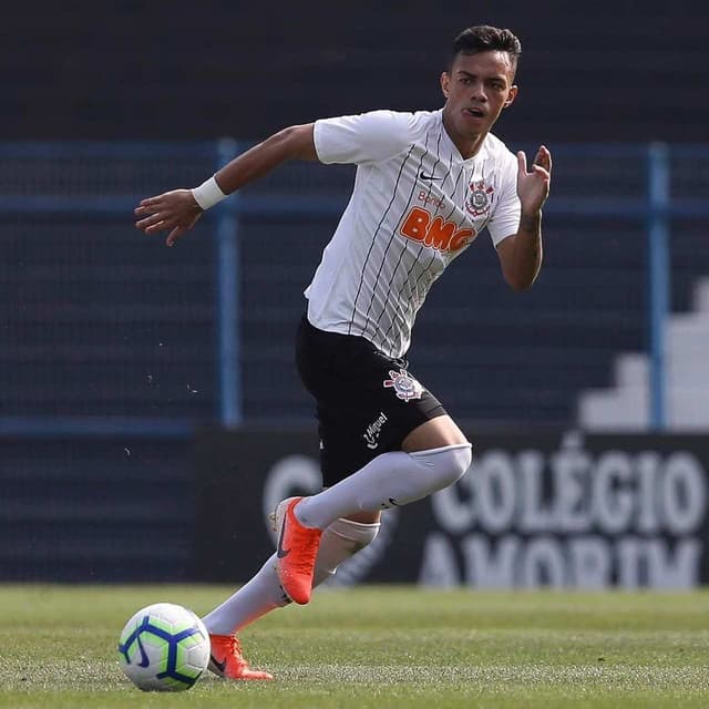 Kelvin chegou ao Corinthians no segundo semestre da temporada