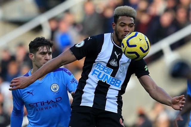 Joelinton - Newcastle x Manchester City