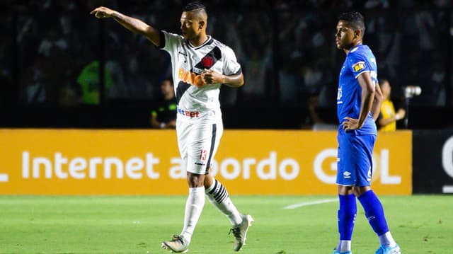 Vasco x Cruzeiro - Guarín