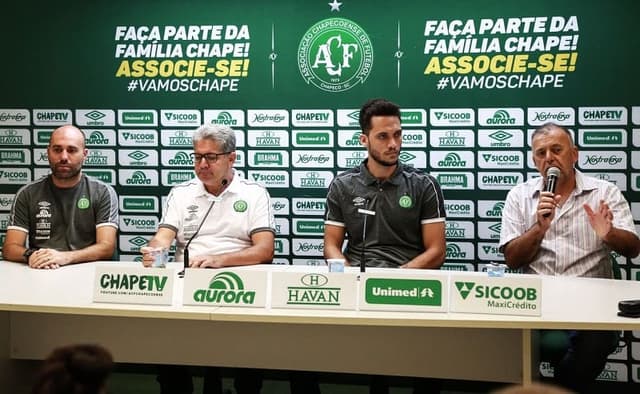 Diretoria da Chapecoense (esq. a dir.): Michel Gazola, Mano Dal Piva, Neto e Paulo Magro