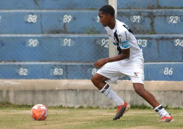 Douglas - Ponte Preta