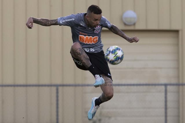 Janderson deve ser titular do Corinthians no primeiro jogo da temporada, contra o New York City FC, na Flórida