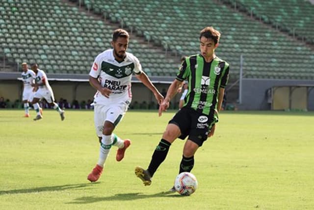 O Coelho fez um bom jogo com boa atuação do meia Alê, que marcou dois gols